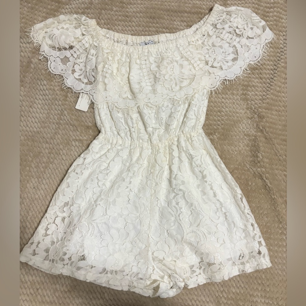 White Romper - Picture 2 of 3